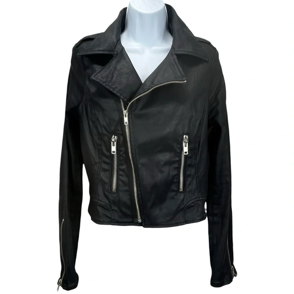 True Religion Women’s‎ Medium Cropped Moto Jacket Black Coated Biker Zip